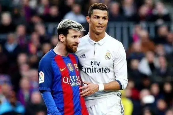 相比之下 相比之下